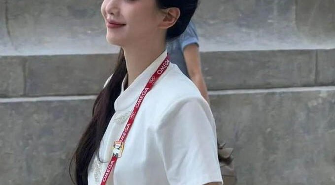 2q - Người đẹp phim Anh hùng xạ điêu khiến khán đài Olympic 2024 sáng bừng 5 luu thi thi2