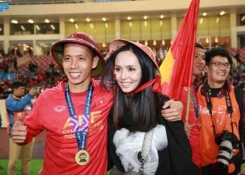 Tiểu Thư Hà Thành Giản Dị Về Quê Chồng Cầu Thủ, Xắn Tay Làm Cỗ Vèo Vèo 2 tieu-thu-ha-thanh